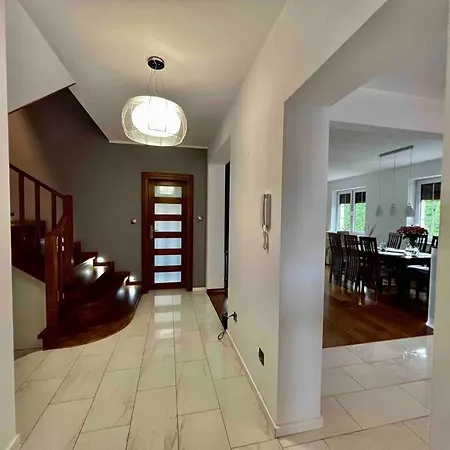 Πανσιόν 25 Min From Warsaw Center Coliving Razam