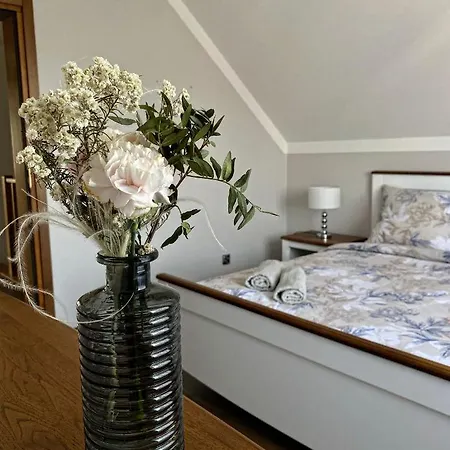 25 Min From Warsaw Center Coliving Razam Πανσιόν